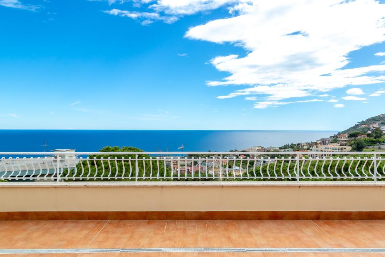 168B - La Terrazza Sul Mare, Casa A 10 Minuti Da Spiaggia, Parcheggio Privato Gratis San Remo Extérieur photo